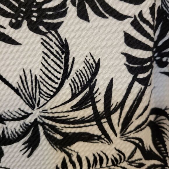 Soprano white/black woman's midi dress size small Pre-owned - Picture 5 of 8